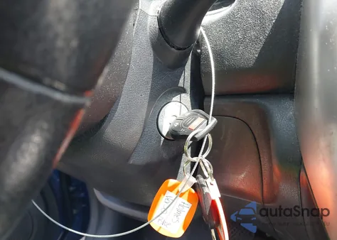 2015 Nissan Versa Note Sv z USA, uszkodzony, nr VIN 3N1CE2CP8FL359582